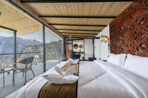 echor himalayan sky cabins sethan manali