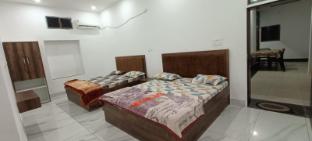 hotel maa karni darbar