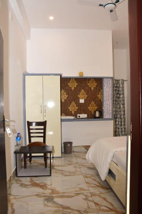 hotel maa karni darbar