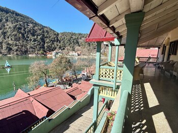 The Grand Hotel Nainital,,3 star