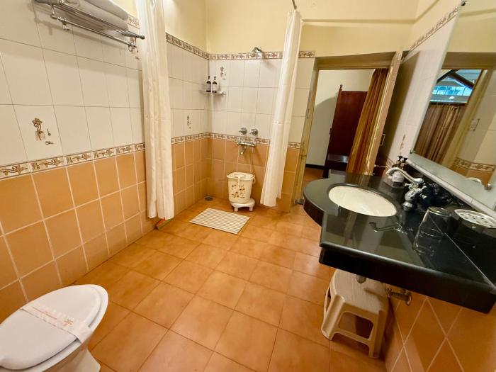 the grand hotel nainital