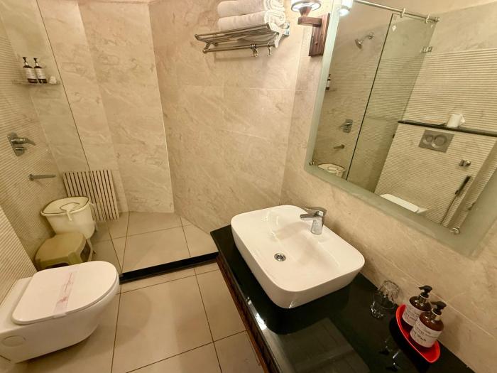 the grand hotel nainital