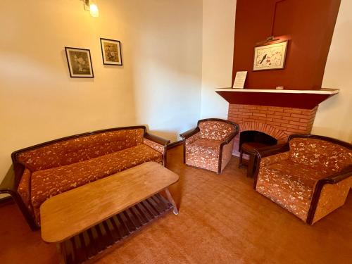 the grand hotel nainital