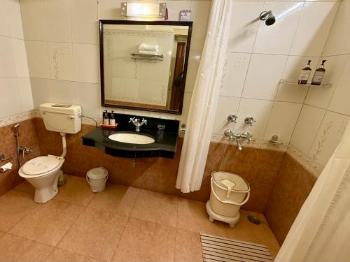 the grand hotel nainital