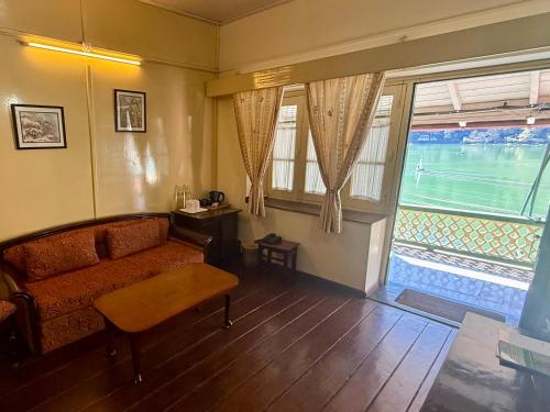 the grand hotel nainital