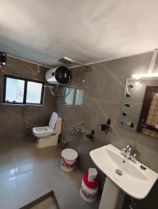 flora and fauna guest house pahalgam