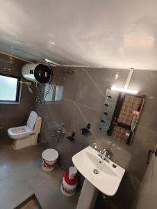 flora and fauna guest house pahalgam