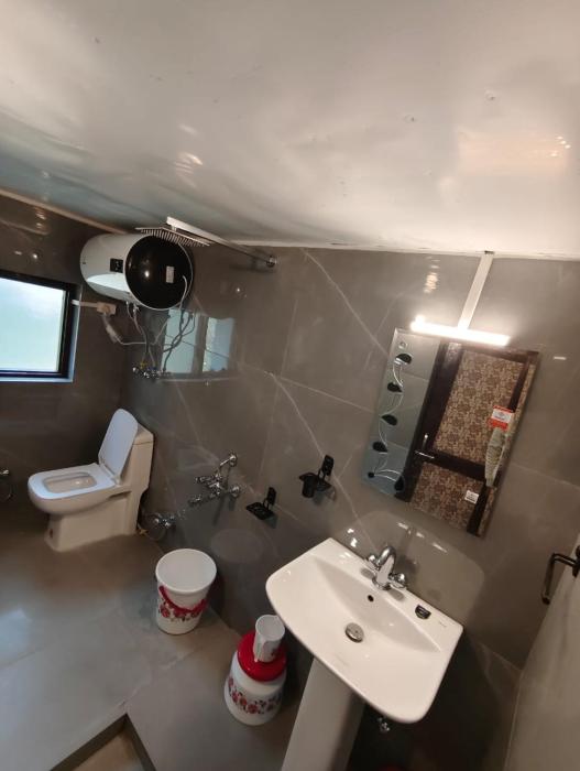 flora and fauna guest house pahalgam
