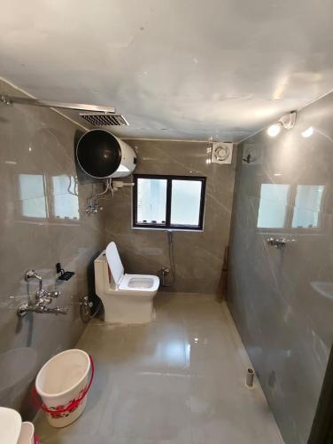flora and fauna guest house pahalgam
