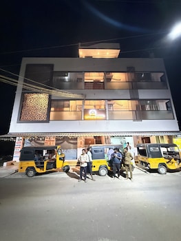Om Lingeswaran Home Stay Tiruvannamalai,,2 star