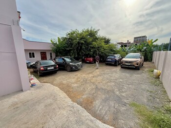 Om Lingeswaran Home Stay Tiruvannamalai,,2 star