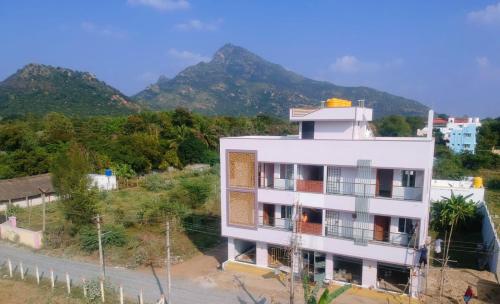 om lingeswaran home stay tiruvannamalai