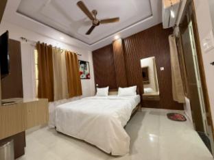 hotel pravas inn