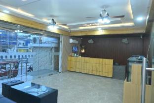 uday hotel