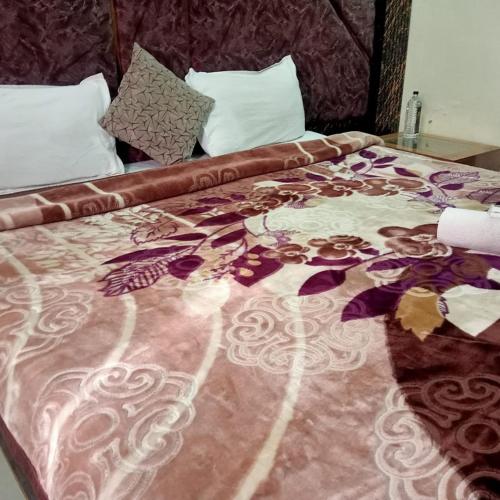Hotel Sneh Palace,,3 star
