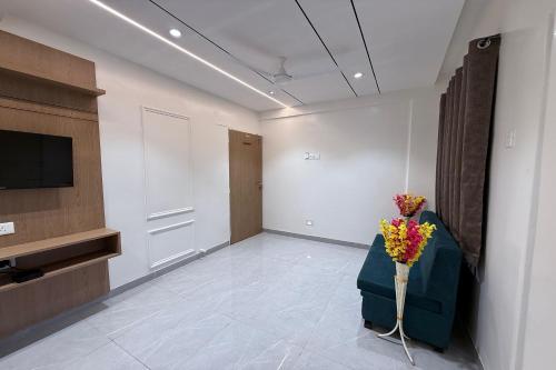 indraprastha executive lodging