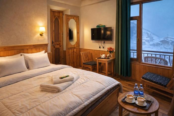 um hotels and restaurant