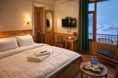 Um Hotels And Restaurant,,4 star