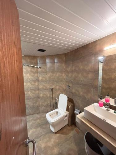 hotel black orchid near international airport t2 m