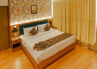 hotel sky international