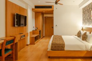 hotel sky international