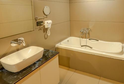 hotel sky international