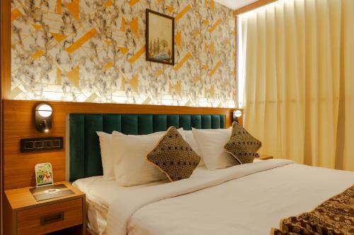 hotel sky international