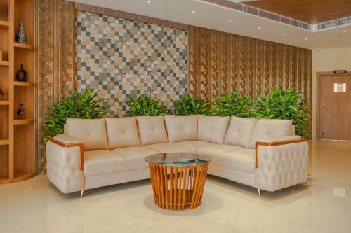 hotel sky international