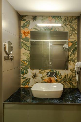 hotel sky international