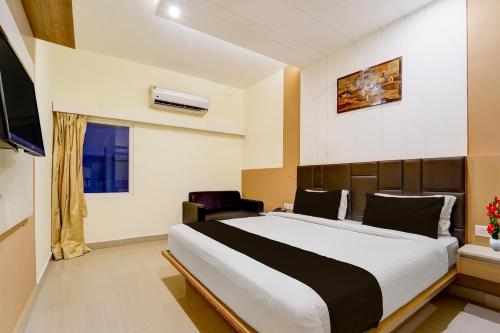 Townhouse Dindigul Rock Fort Formerly Ramora Grand,,3 star