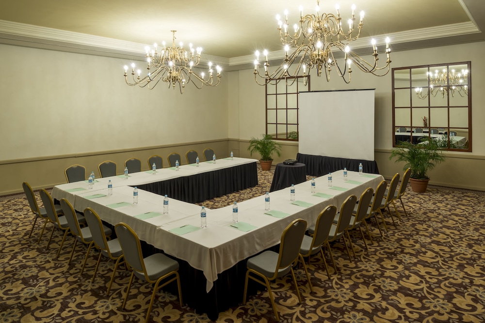 hs hotsson hotel tampico