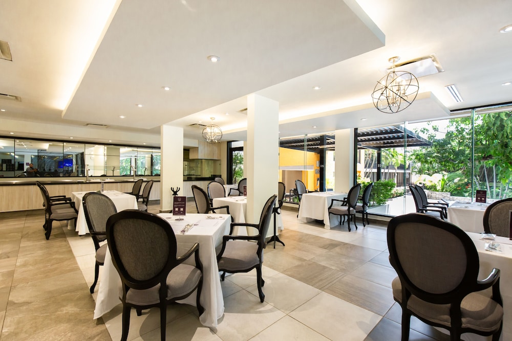 hs hotsson hotel tampico