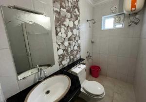 super collection o gummidipundi bus terminal chennai formerly dass residency