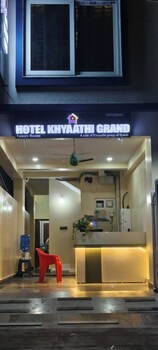 hotel khyaathi grand