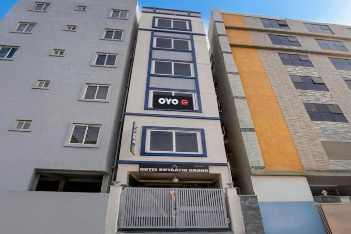 hotel khyaathi grand