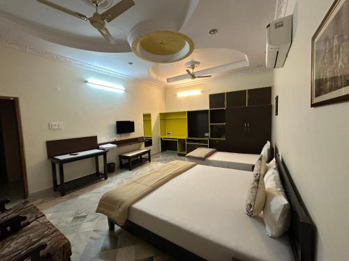 sudarshan homestay