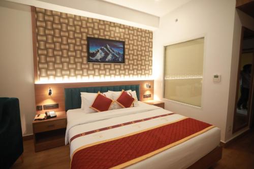 Celestial International,,4 star