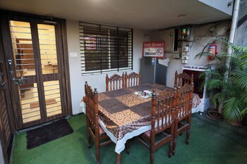 Dream Homestay,,2 star