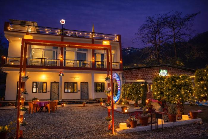 forest nest farm stay