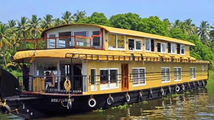 white rose house boat