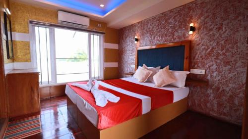 white rose house boat