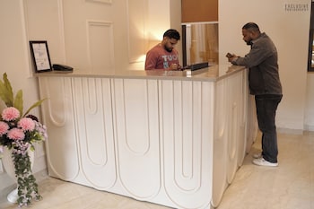 Majestic Castle,,3 star