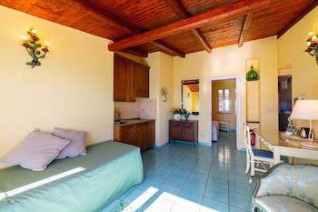 mendolia beach hotel