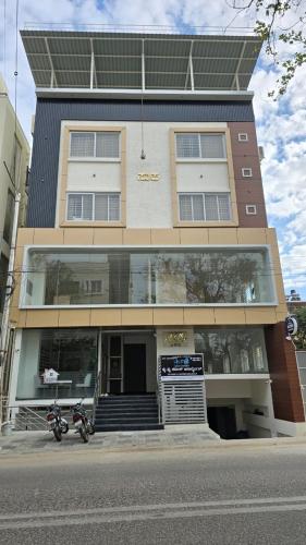 hi fi service apartment