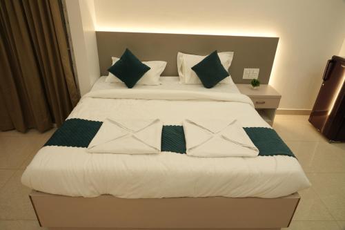 hi fi service apartment