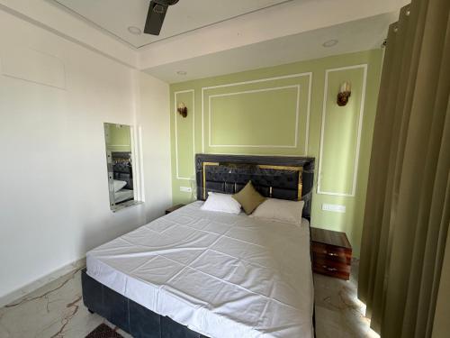 the white lotus homestay