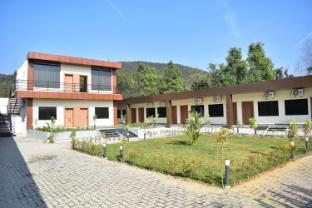 aura resorts