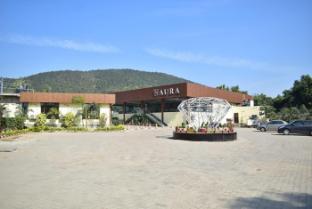 aura resorts