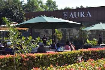 aura resorts