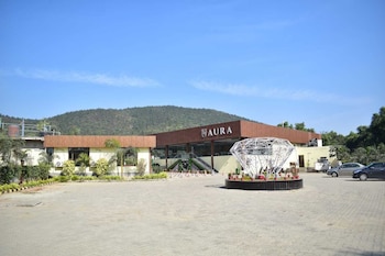 aura resorts